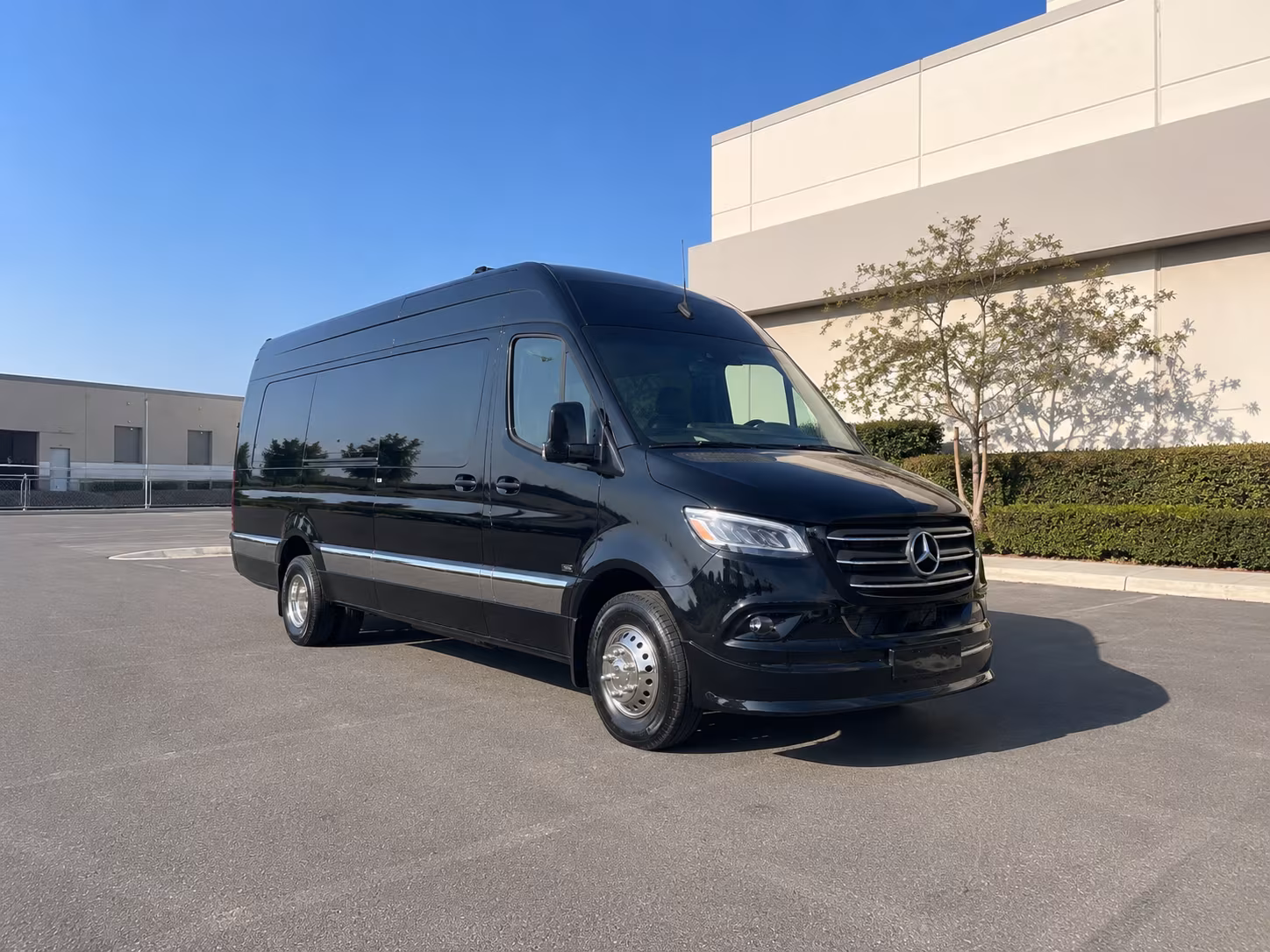 14 Passenger Sprinter Limo
